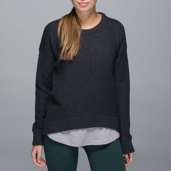 Lululemon Yogi Crew Neck Charcoal Gray Sweater 4 6